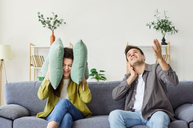 Tired of street noise (1)